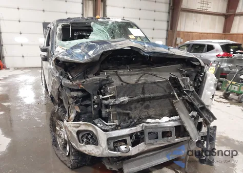 2016 Ford F-250 Xlt z USA, uszkodzony, nr VIN 1FT7W2BTXGEB81248